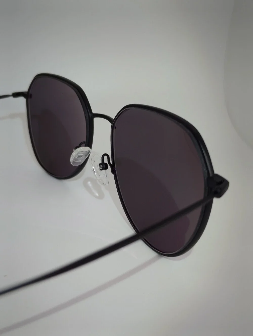 Carlsbad. Classic Round Metal Frame. Lightweight Anodized Black